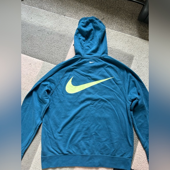 Men’s Nike Swoosh Zip-Through Hoodie - Picture 5 of 5